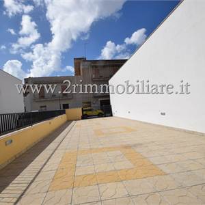 Negozio In Affitto a Mazara del Vallo